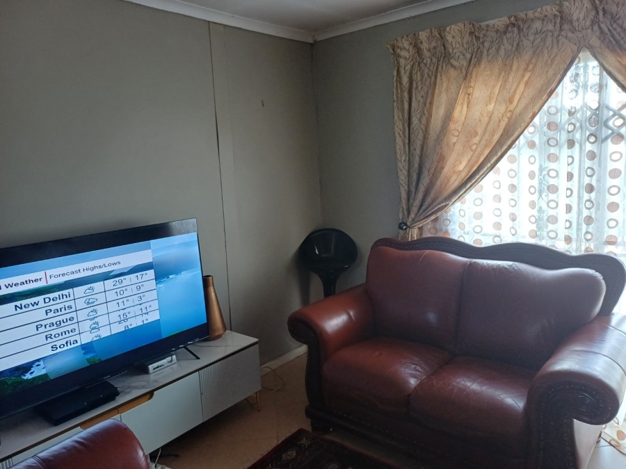 3 Bedroom Property for Sale in Pinehaven Free State